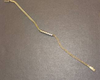 Beautiful 14k gold diamond bracelet 