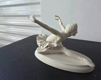 Vintage  Boehm Bisque Porcelain Ballerina "Swan Lake" Figurine $30