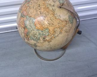 Large Globe 8.00