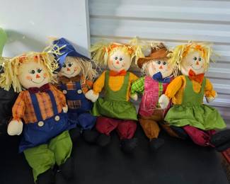 Scarecrow Dolls 5 piece set $15