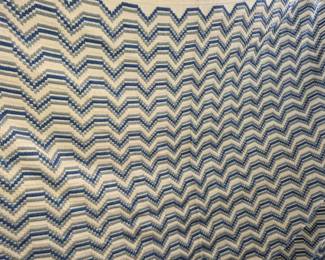 6x6 blue and white rug 20.00