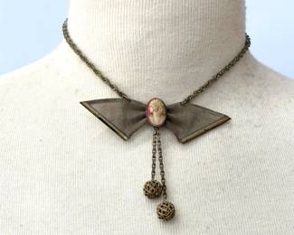 Vintage Cameo Necklace