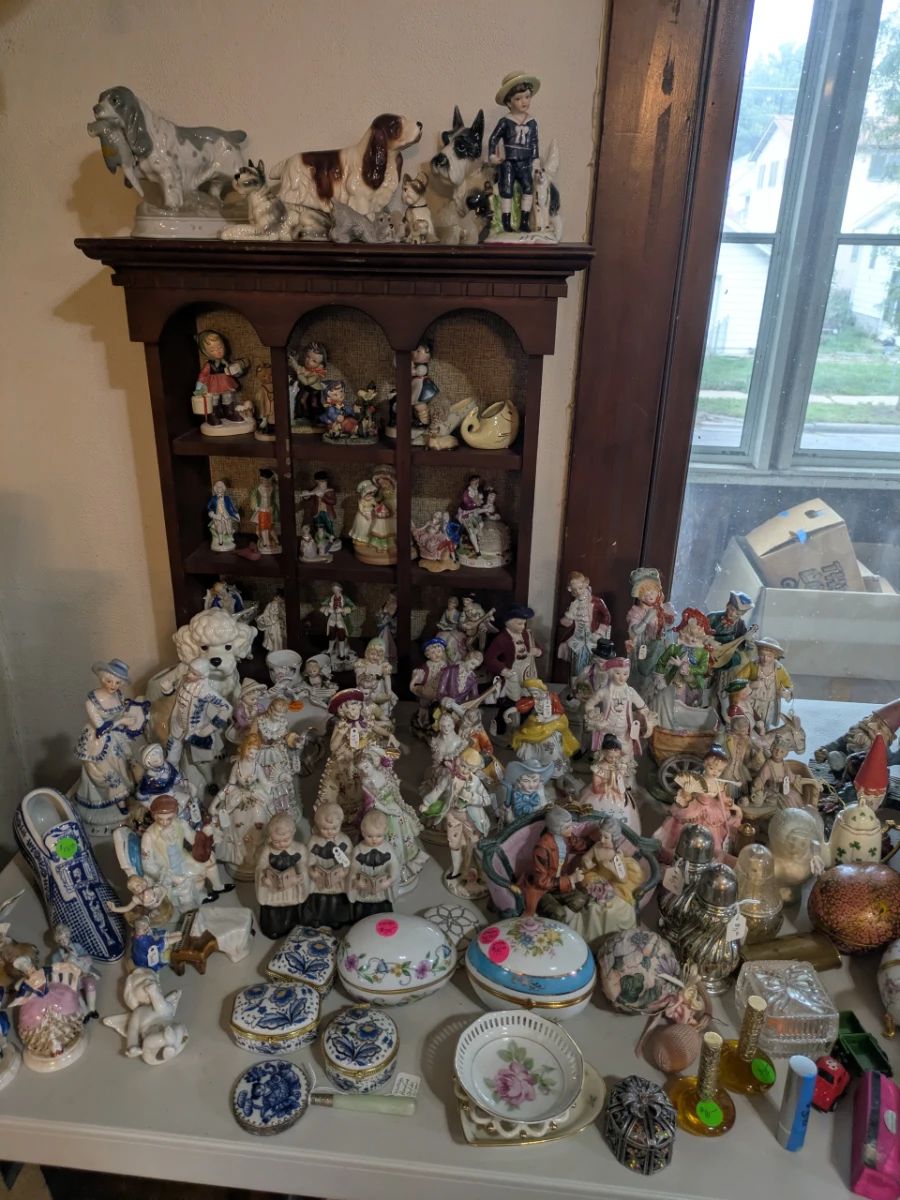 COLLECTIBLES: Shawnee Pottery, East Palestine Pottery Company, Gustin California Pottery, Avon, Brandford Exchange, Knowles, folk art, carved walking stick, vintage souvenir spoons, plates, and more! VW Memorabilia: model cars and busses, pins, shirts, and more! Figurines: people/dolls, dogs, bells, mini pitchers, unicorns, gnomes, fish, and other animals, including brand names Lefton, Occupied Japan, Willow Tree, Limoges, Lenox, and more!