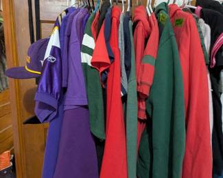 Modern & Vintage Women’s Tops x-small, small, medium, large, x-large including brand names Columbia, North Face, Michael Kors, many hunting, beer, and bar shirts including brand names Browning, Cabela’s, Guinness, War Pig and SO MUCH MORE! Modern & Vintage Women’s Pants and Bottoms sizes 4, 6, 8, and 10, including brand names Lucky Brand, Michael Kors, North Face, Columbia, and many more! Modern Men’s Tops small, medium, large, x-large, and XXL, many hunting, beer, and bar shirts including brand names Cabela’s, Guinness, Easy Street, and so many more! Modern Men’s Pants and Shorts 34x32, 34x34, 35, 36x32, 36x34, 38x32, LOTS of black denim jeans in 36x34, including brand names Wrangler, Levi, and more! MN State Fair apparel (sweatshirts, staff shirts, pins and staff pins, and buttons), MN Vikings apparel (jerseys, shirts, sweatshirts, hats), MN Twins apparel (shirts, sweatshirts, hats), MN Wild apparel (shirts, sweatshirts, hats)