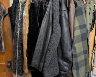 Women’s Jackets x-small, small, medium, large, including brand names Columbia, North Face, Spyder, vintage fur coats, and so many more! Men’s Jackets including brand names Filson, Wilson Leather, and others! Hats, Mittens, Gloves, & Scarves Women’s Boots size 5, 5.5, 6, 6.5, 7, 7.5, 8, 8.5, 9