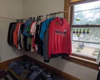 Modern & Vintage Women’s Tops x-small, small, medium, large, x-large including brand names Columbia, North Face, Michael Kors, many hunting, beer, and bar shirts including brand names Browning, Cabela’s, Guinness, War Pig and SO MUCH MORE! Modern & Vintage Women’s Pants and Bottoms sizes 4, 6, 8, and 10, including brand names Lucky Brand, Michael Kors, North Face, Columbia, and many more! Modern Men’s Tops small, medium, large, x-large, and XXL, many hunting, beer, and bar shirts including brand names Cabela’s, Guinness, Easy Street, and so many more! Modern Men’s Pants and Shorts 34x32, 34x34, 35, 36x32, 36x34, 38x32, LOTS of black denim jeans in 36x34, including brand names Wrangler, Levi, and more! MN State Fair apparel (sweatshirts, staff shirts, pins and staff pins, and buttons), MN Vikings apparel (jerseys, shirts, sweatshirts, hats), MN Twins apparel (shirts, sweatshirts, hats), MN Wild apparel (shirts, sweatshirts, hats)