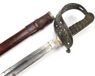 092 lot0345 British Canadian WWI R J Inglis Engraved Officers Sword with Scabbard