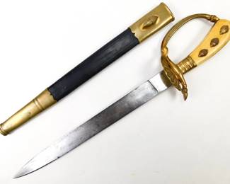 119 lot0353 German WWI Engraved Hunting Dagger Hirschfnger Ox Bone Handle with Scabb