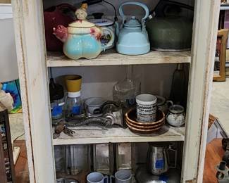 Vintage kitchen goods