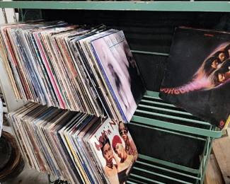 Vinyl treasure hunt 