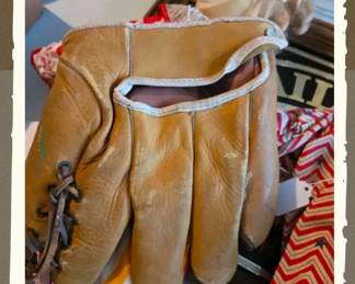 Vintage split-finger leather 1940-1950's