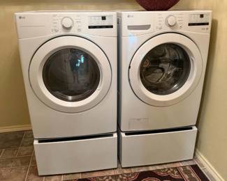 Washer and Dryer wiht drawer stands