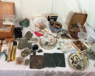 Lot 152: Lapidary Lot #3, Rock and Mineral Collection with Lapidary and Jewelry-Making Tools