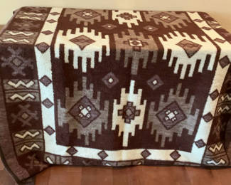 Lot 15: SouthwesternStyle Wool Blankets