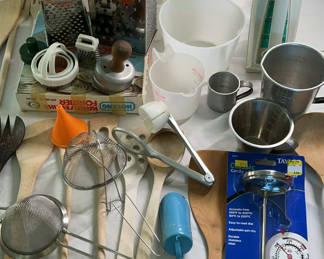 Lot 73: Mostly Baking Kitchenware