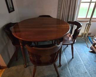 Mid Century Hard Wood Dinning Room Table with 4 Chairs