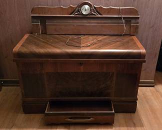 Cavalier Mid Century Hard Wood Cedar Chest. With Decorative Headboard & Clock not attached