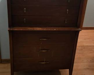 Mid Century Hard Wood Dresser