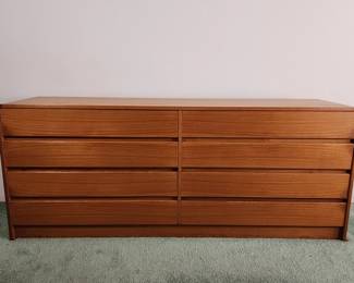 021 340h Midcentury Denmark Vinde Mobelfabrik lowboy
