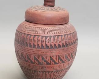 408 Vintage signed Navajo etched terracotta jar