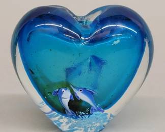 530 Heart shape art glass vasepaperweight depicting
