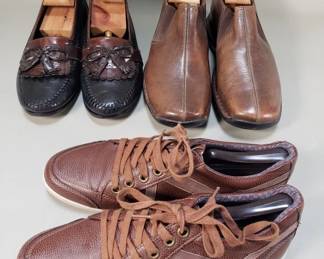 338 Group of mens shoes shoe trees, Johnston
