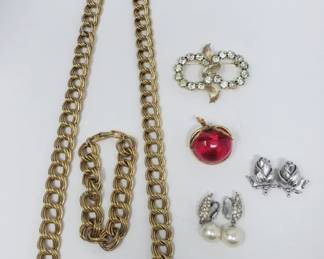 189 316 Vintage signed designer jewelry