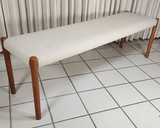 029 339h Midcentury JL Moller style teak bench