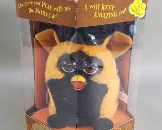 92 1999 Tiger Electronics Furby special limited