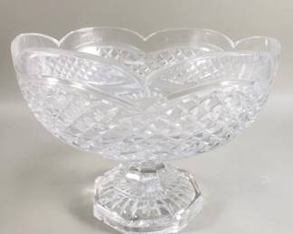 585 Signed crystal glass bowl
