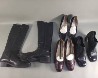 604 Group of womens shoes