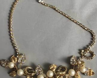 182 232 Vintage Hattie Carnegie gold tone rhinestone and