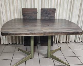 140 335h Midcentury Douglas Furniture dining table