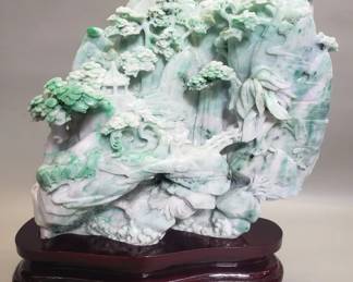 055 584 Chinese carved green and white nephite jade