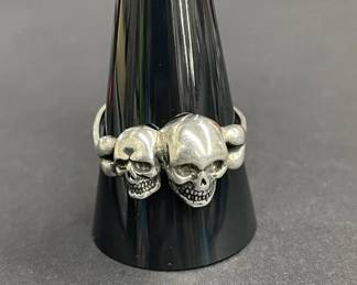 713h Sterling silver skull ring
