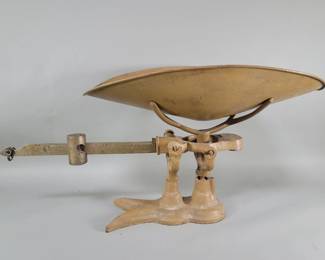 422 Vintage cast iron and brass balance beam scale