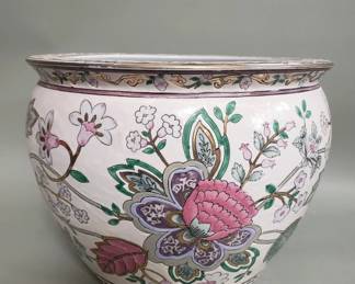 575 Hand painted Chinese porcelain planter