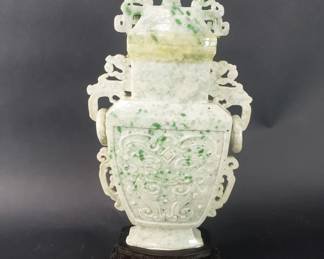 039 158 Carved jadeite urn sculpture on a wooden base