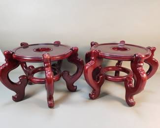 221 Pair of mahogany fishbowl stands