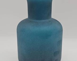 588h Vintage frosted teal blue art glass vase