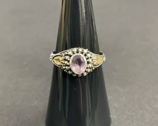 430h Vintage sterling silver and amethyst ring