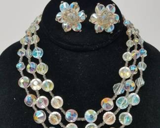 166 110 Vintage signed Vendome crystal necklace