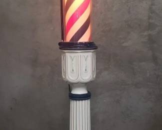 113 186 Vintage free standing metal barber pole with