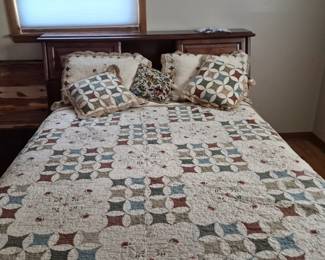 Queen size bed