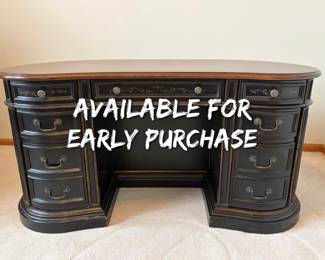 Hooker furniture, Seven Seas collection, hand painted kidney shaped office desk - $395 - call or text for more pictures/information 507-458-2542