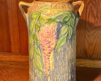 GORGEOUS WISTERIA ROSEVILLE POTTERY DOUBLE-HANDLED  VASE