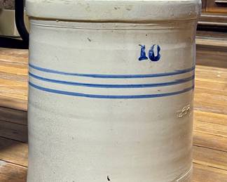 VINTAGE 10 GALLON CROCK