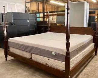 KING SIZE POSTER BED, KING SIZE MATTRESS