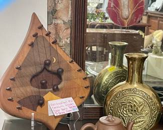 MCM WOOD DOOR HARP, VINTAGE BRASS VASE