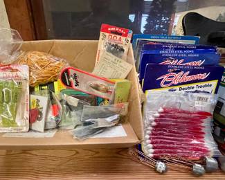 MORE FISHING LURES